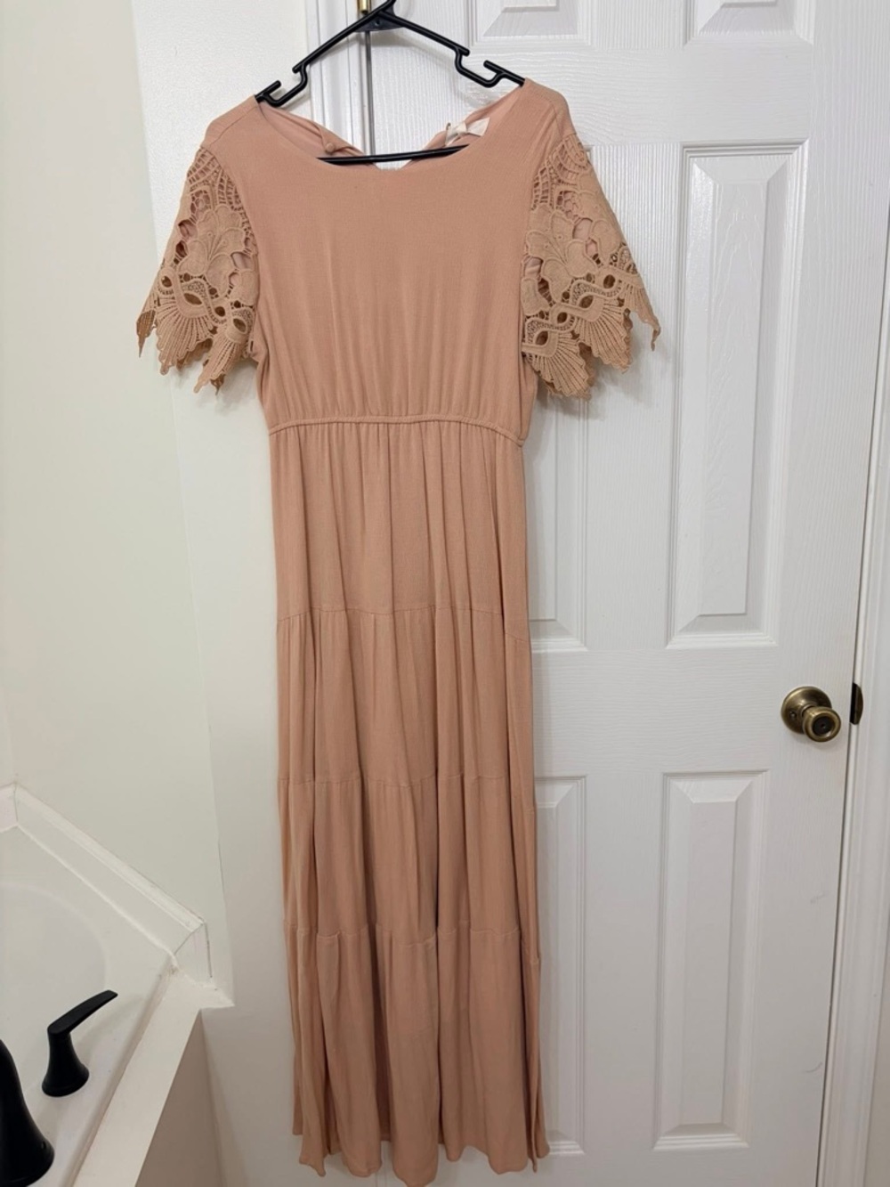 bohme Blush Crochet-Sleeve Maxi Dress